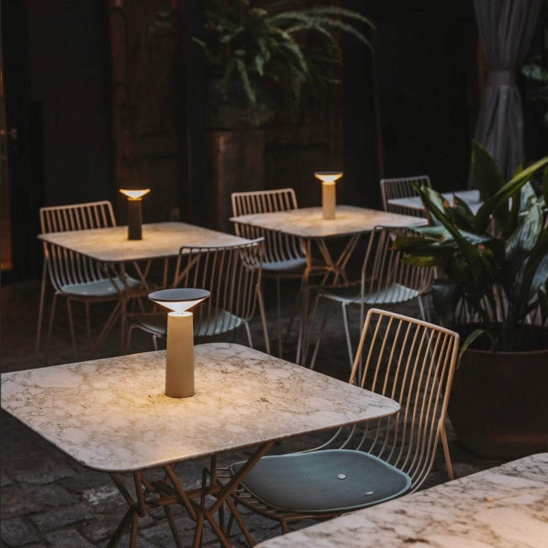 Luminaire extérieur rechargeable 9